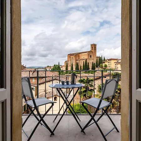 With Stunning Church Of San Domenico View Appartamento *