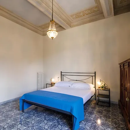 Apartmán With Stunning Church Of San Domenico View Siena